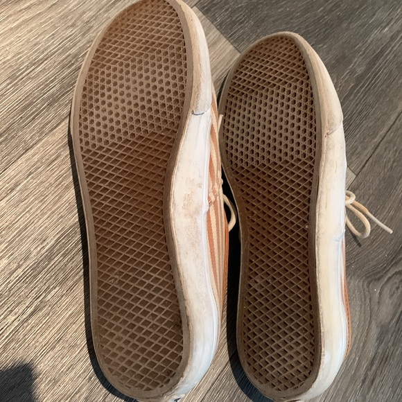 Vans striped sneakers size 8.5 - Picture 6 of 7